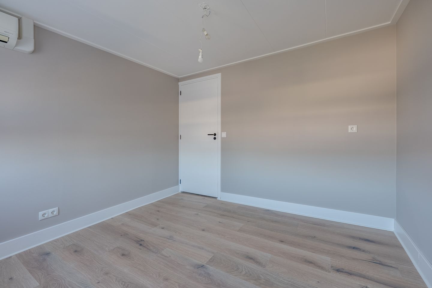 Foto 29 van Meekrapstraat 1