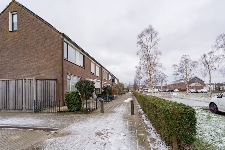 Foto 26 van Uranusweg 10