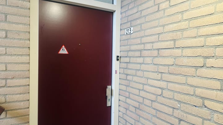 Foto 2 van Oostblok 213