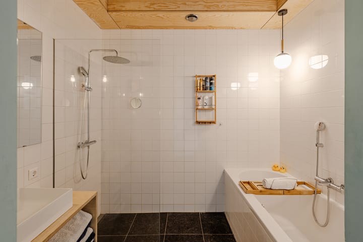 Foto 15 van Poeldijkstraat 381