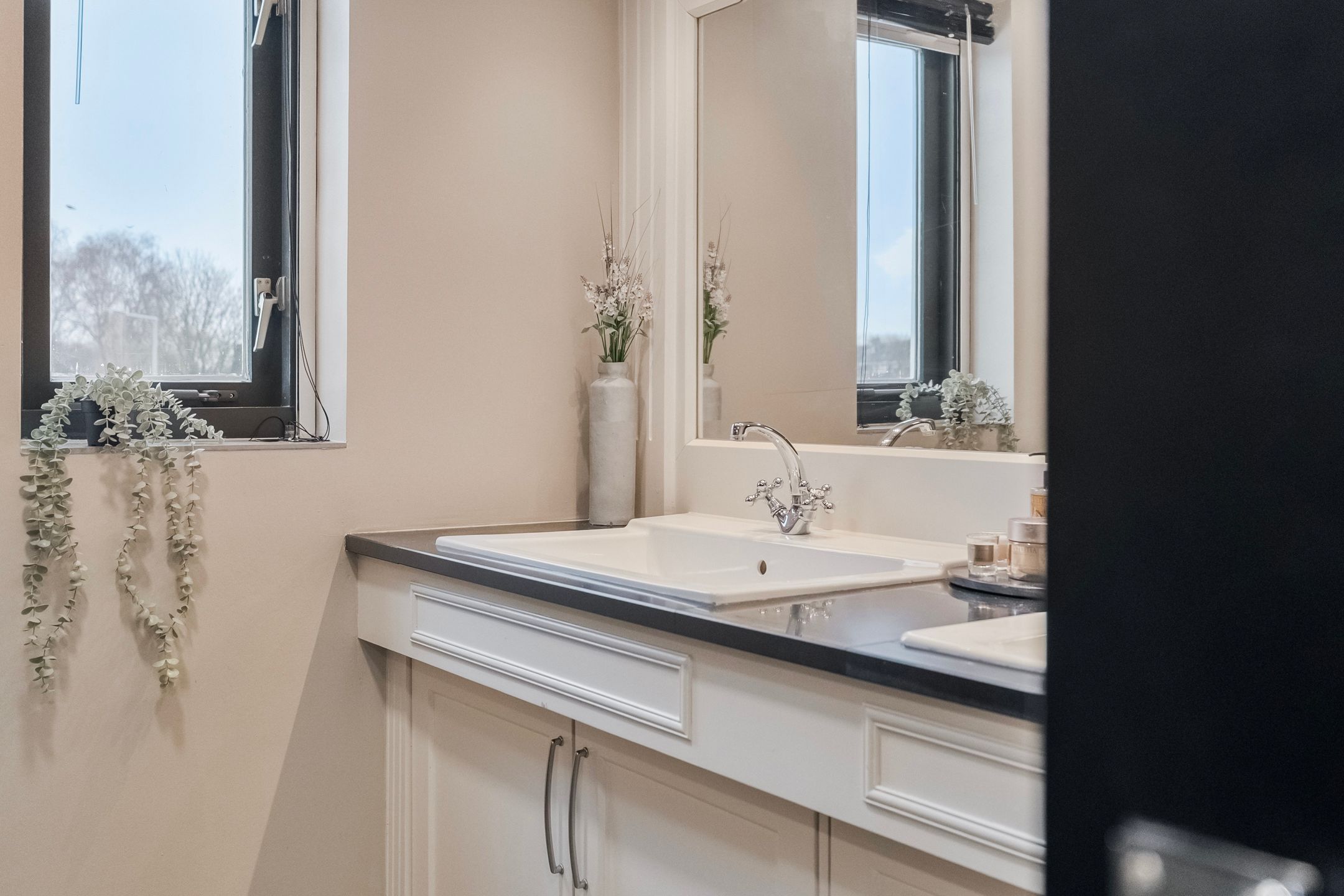 Foto 36 van Charloisse Lagedijk 511