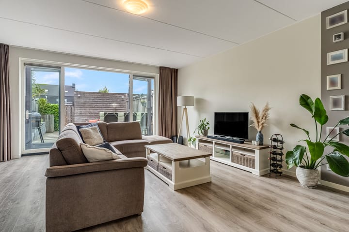 Foto 7 van Lucebertstraat 7