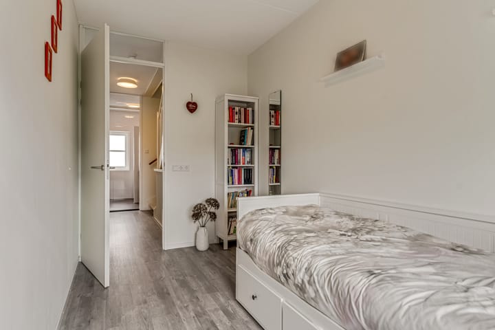 Foto 26 van Lucebertstraat 7