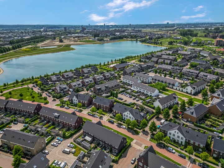 Foto 40 van Lucebertstraat 7