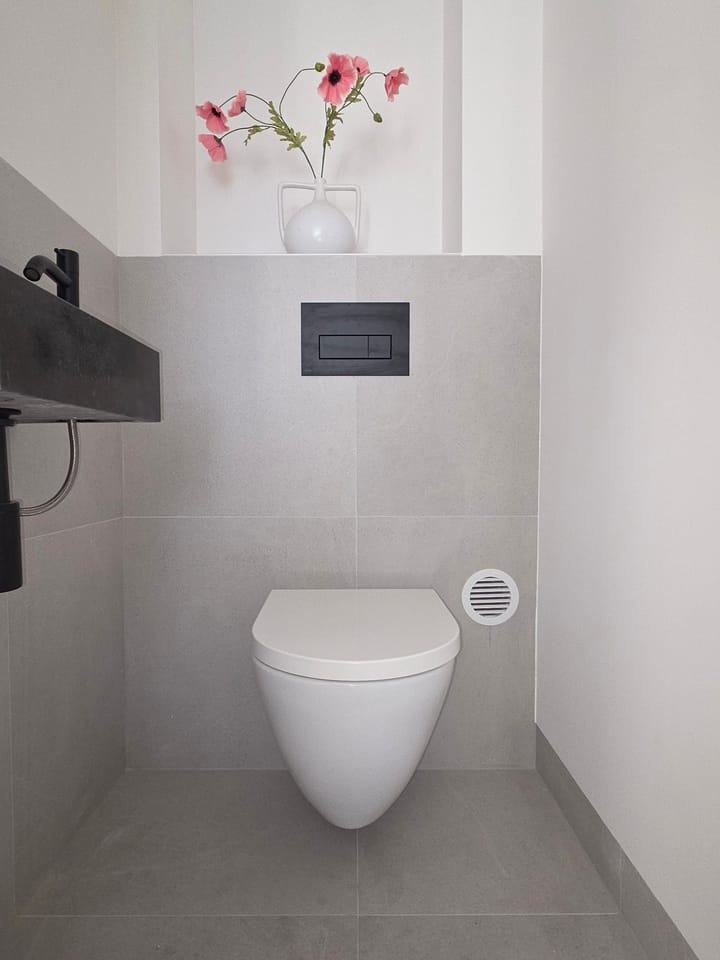 Photo 17 of Uitgeeststraat 18