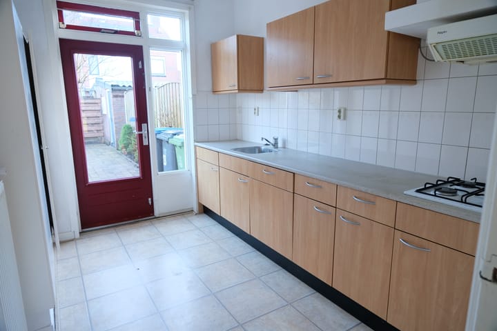 Photo 4 of Middelcoopstraat 28