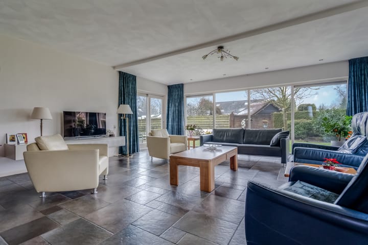 Foto 14 van Professor van der Leeuwplantsoen 27