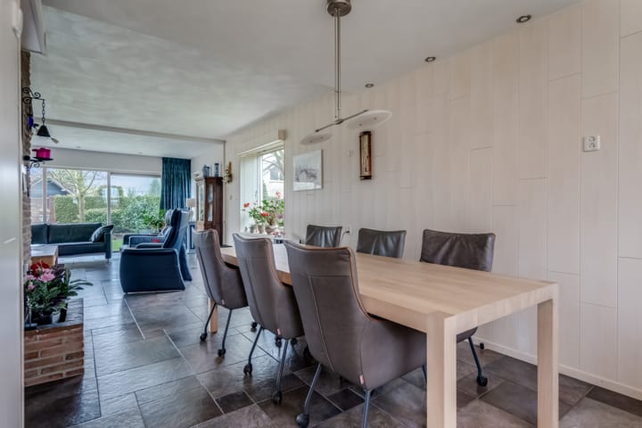 Foto 18 van Professor van der Leeuwplantsoen 27