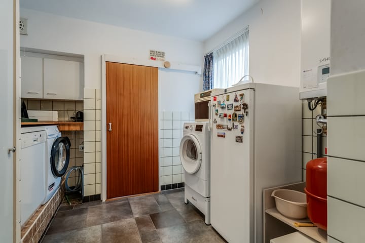 Foto 21 van Professor van der Leeuwplantsoen 27