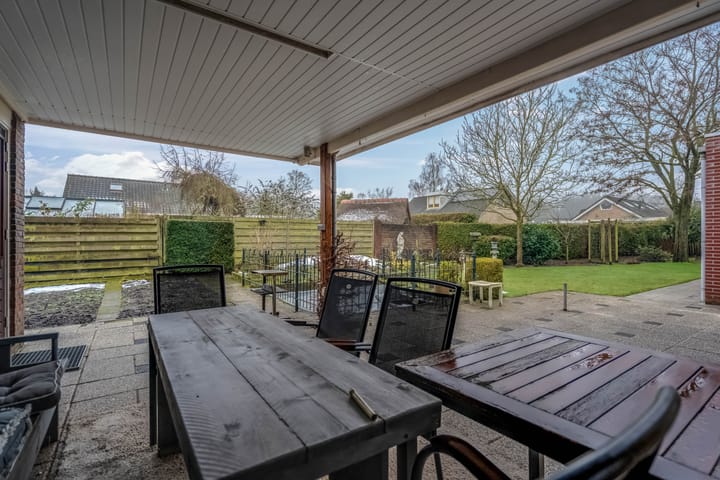 Foto 40 van Professor van der Leeuwplantsoen 27