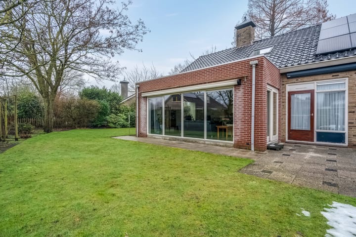 Foto 44 van Professor van der Leeuwplantsoen 27