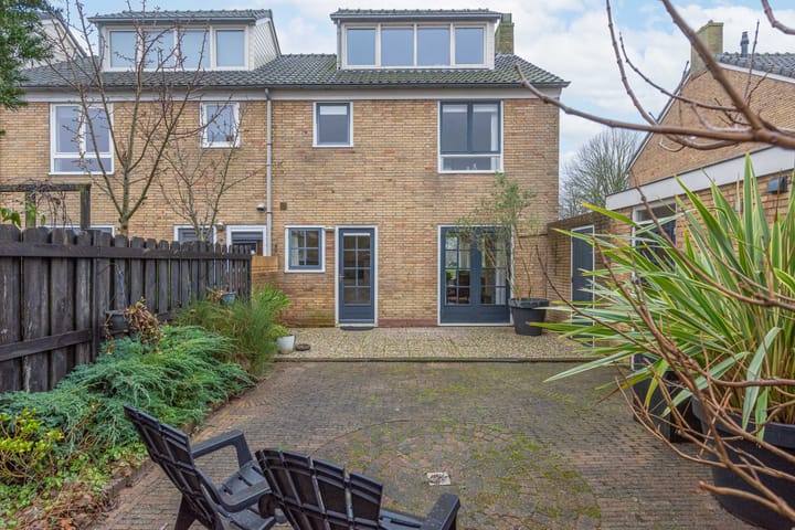 Foto 33 van Bernhardstraat 7