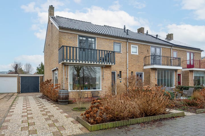 Foto 38 van Bernhardstraat 7