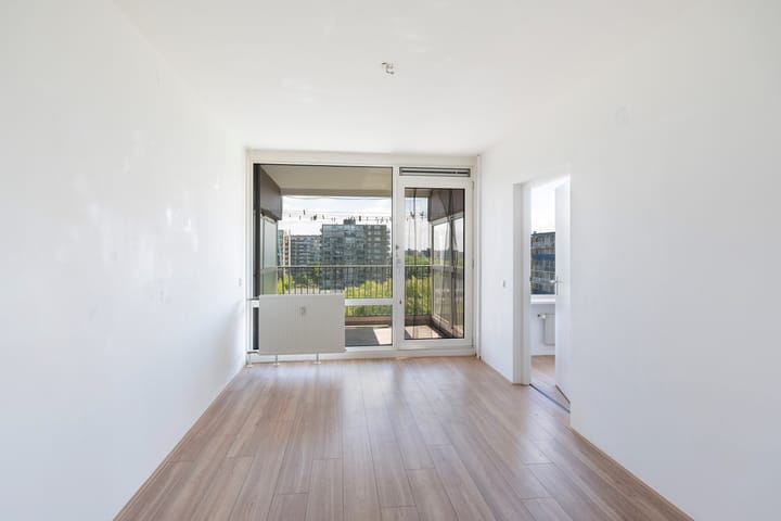 Photo 3 of Valeriusplein 330