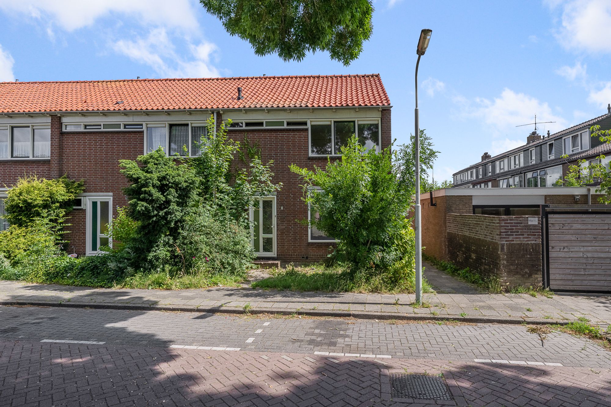 Buying a house in The Netherlands., Dokter Bonstraat 3