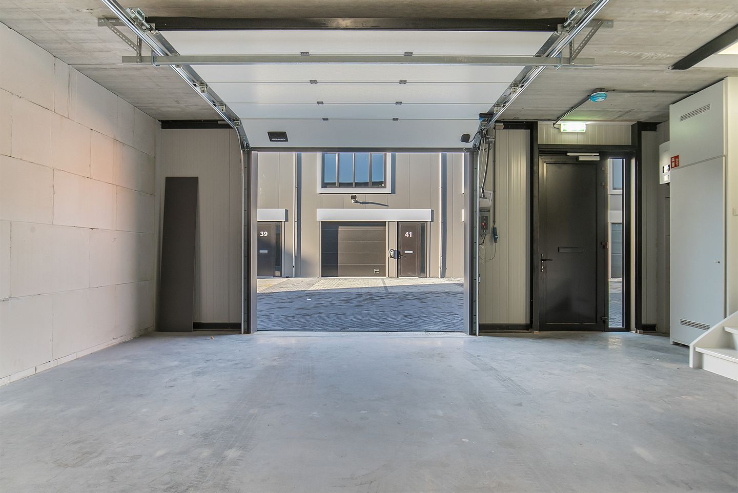 Bekijk foto 3 van Stuwadoorstraat 27