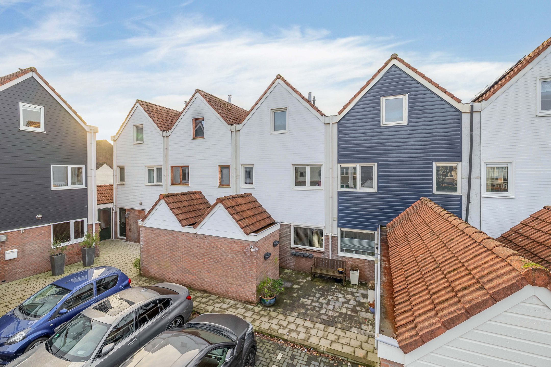 Buying a house in The Netherlands., Kruiszwin 2204