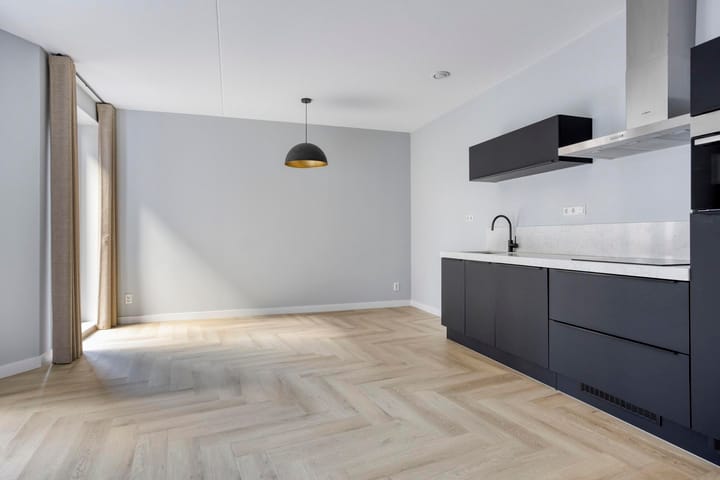 Foto 8 van Niemeyerstraat 26