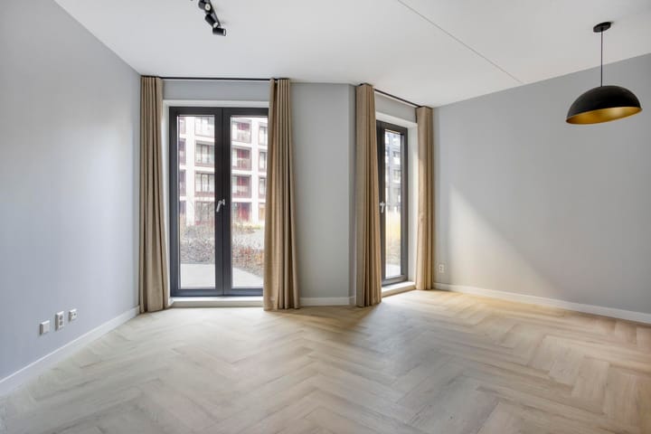 Foto 9 van Niemeyerstraat 26