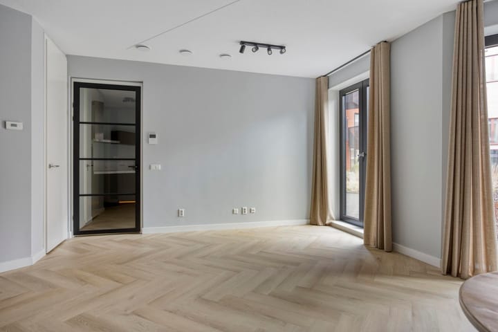 Foto 14 van Niemeyerstraat 26