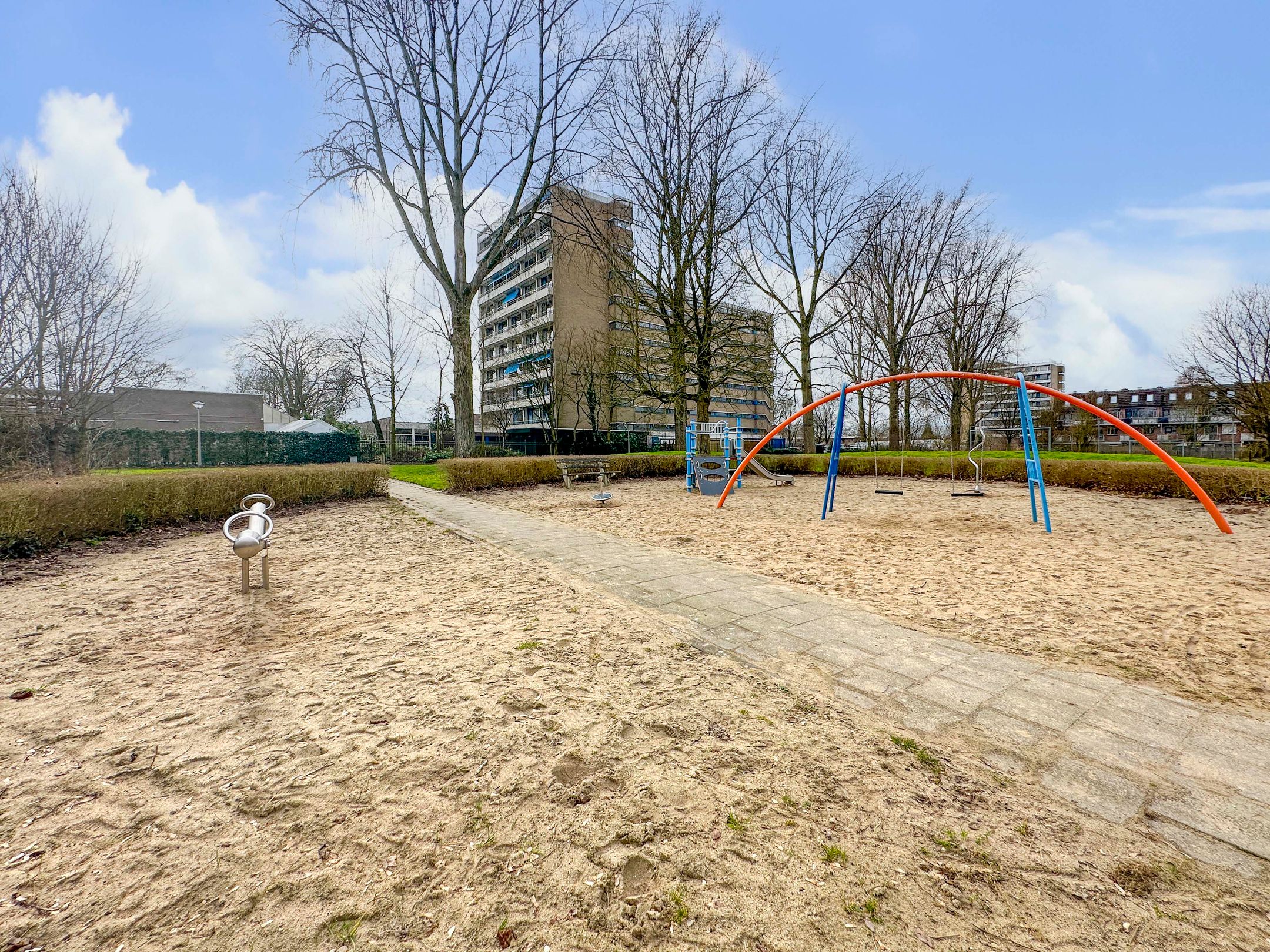 Foto 30 van Lisdoddelaan 10-1