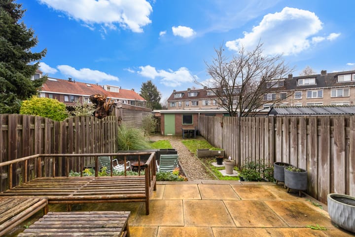 Photo 4 of Verhulststraat 82