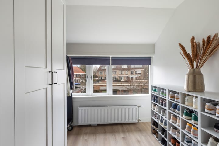 Photo 27 of Verhulststraat 82