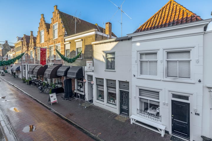 Foto 28 van Voorstraat 49