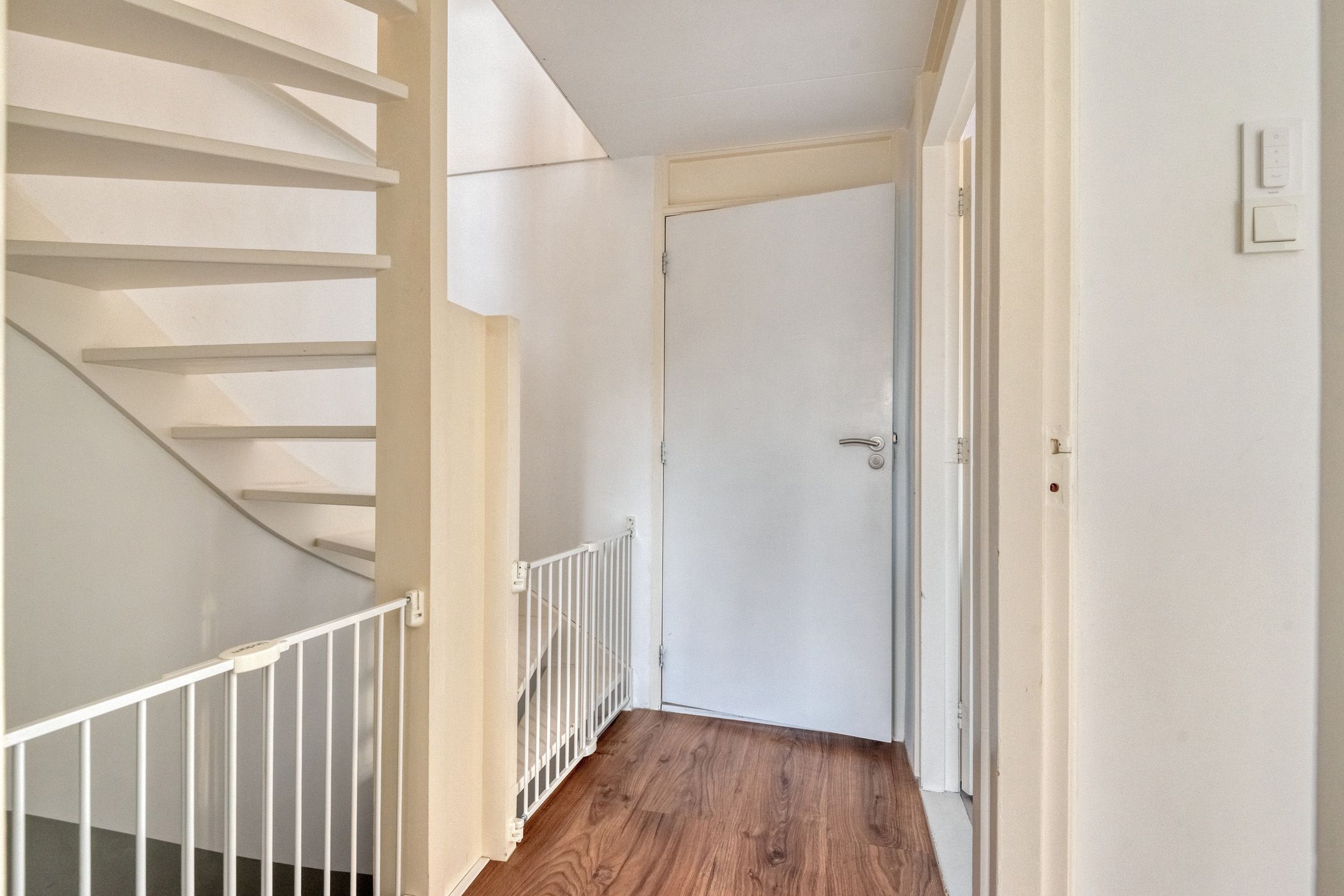 Foto 21 van van den Hummelstraat 4