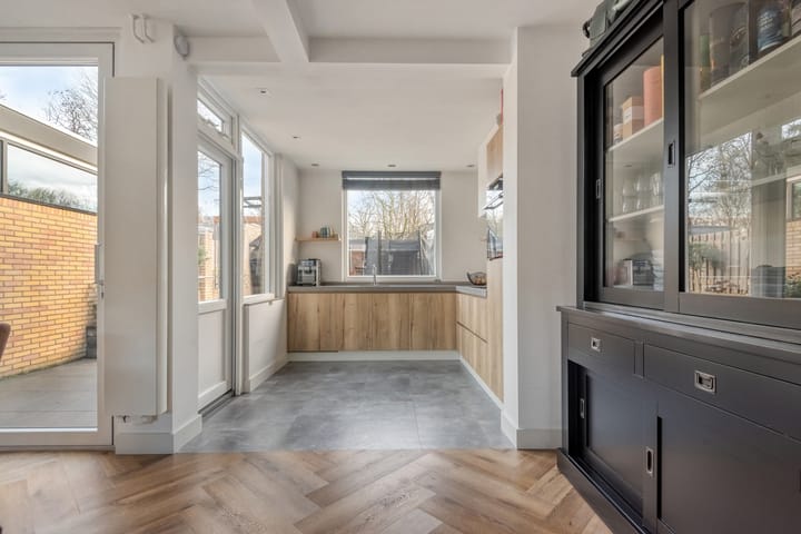 Foto 12 van van den Hummelstraat 4