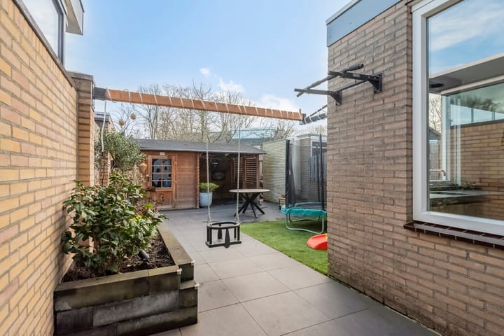 Foto 27 van van den Hummelstraat 4