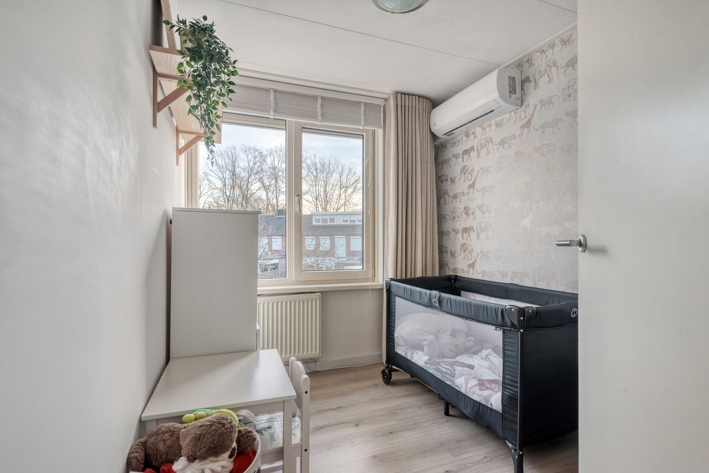 Foto 19 van van den Hummelstraat 4