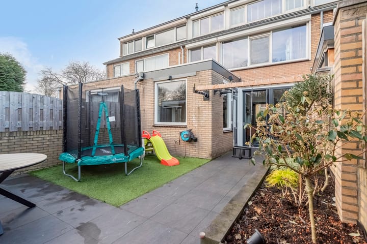 Foto 25 van van den Hummelstraat 4