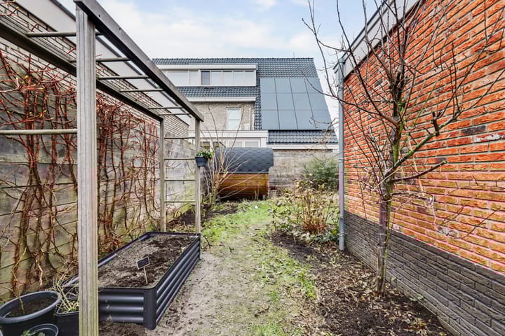 Foto 30 van Santhorsthof 37