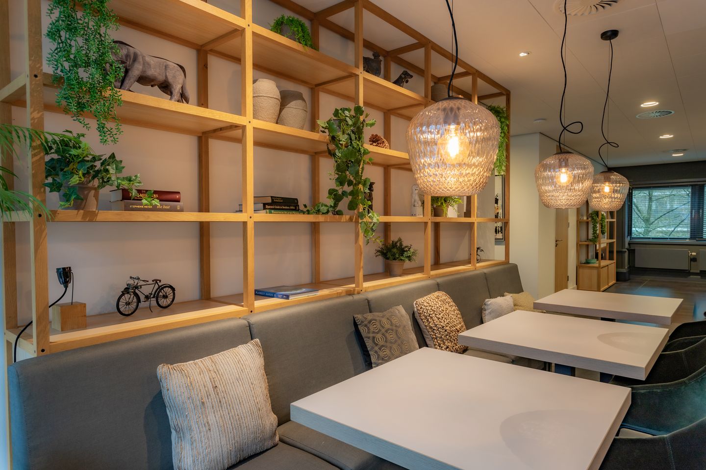 Bekijk foto 4 van Laan van Vredenoord 33