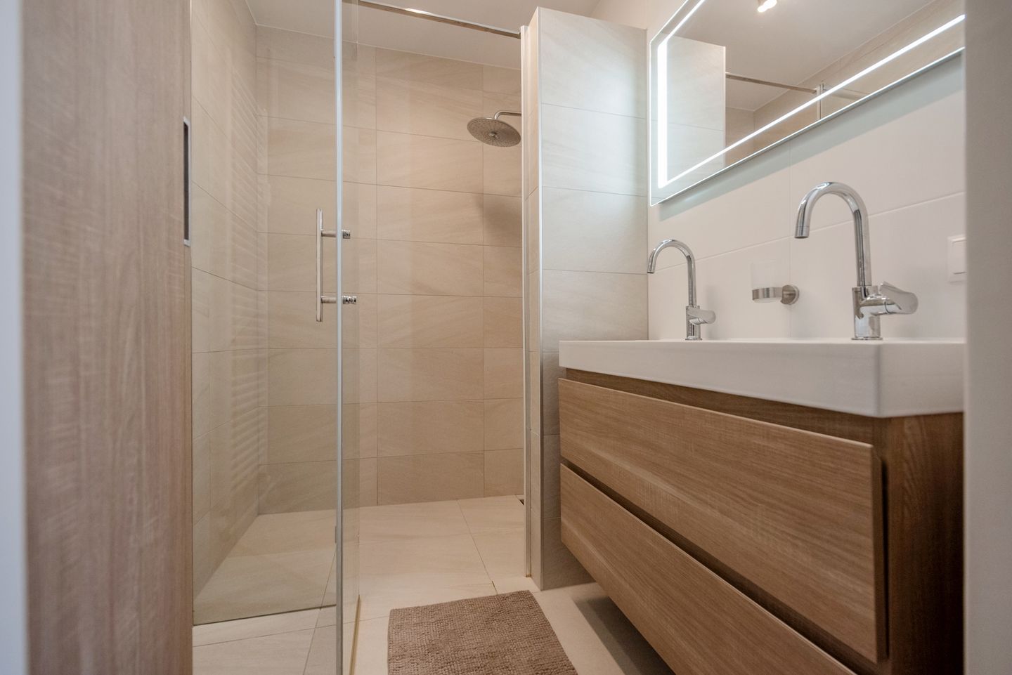 Foto 14 van Hongarenburg 68