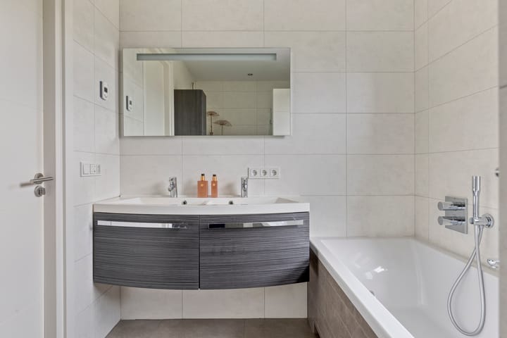 Foto 20 van Vloetheuvel 32