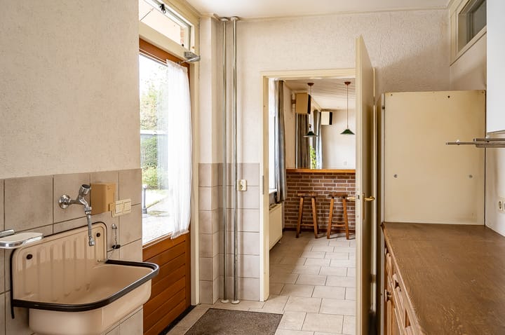 Foto 20 van Resedastraat 1