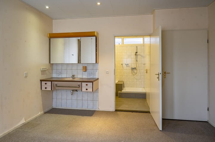 Foto 22 van Resedastraat 1