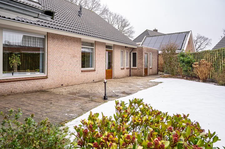 Foto 38 van Resedastraat 1