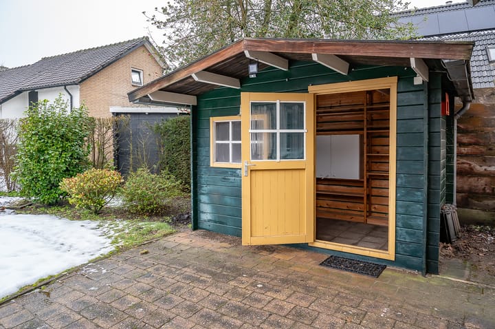 Foto 40 van Resedastraat 1