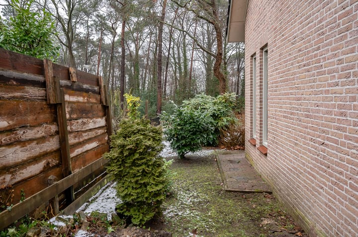 Foto 43 van Resedastraat 1