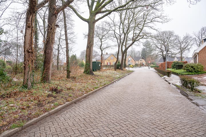 Foto 46 van Resedastraat 1