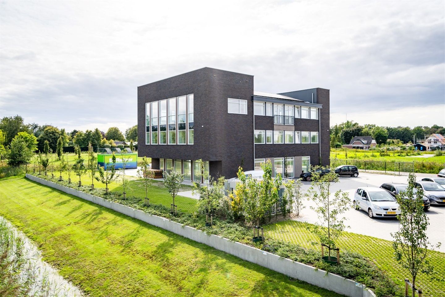 Bekijk foto 3 van Plantageweg 1