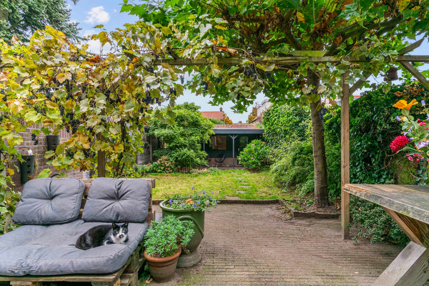 Photo 4 of Van den Vondellaan 41