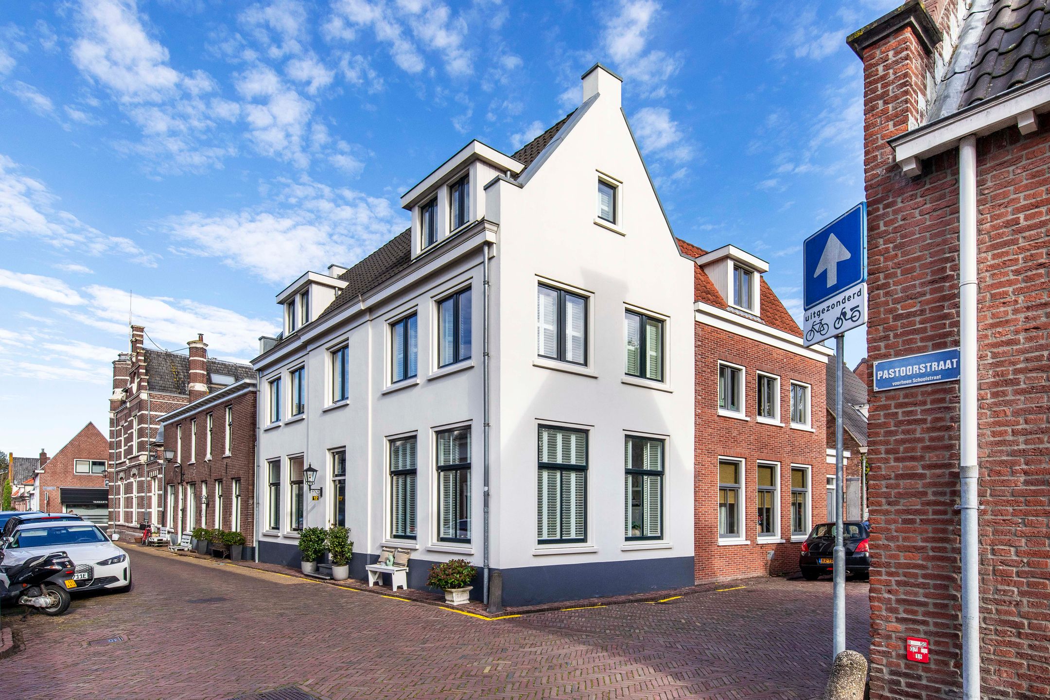 Photo 27 of Pastoorstraat 12