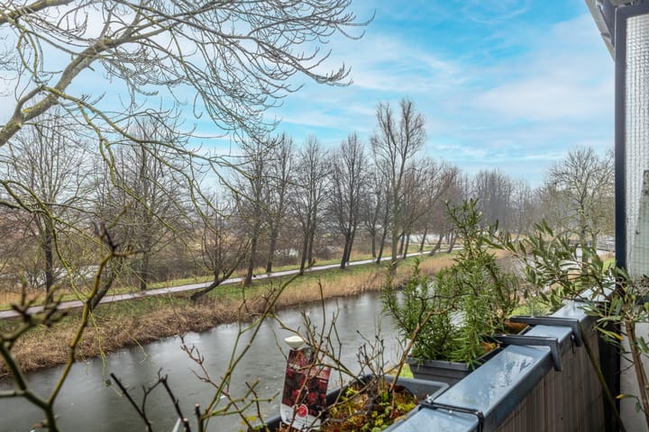 Foto 30 van Voorsteven 68