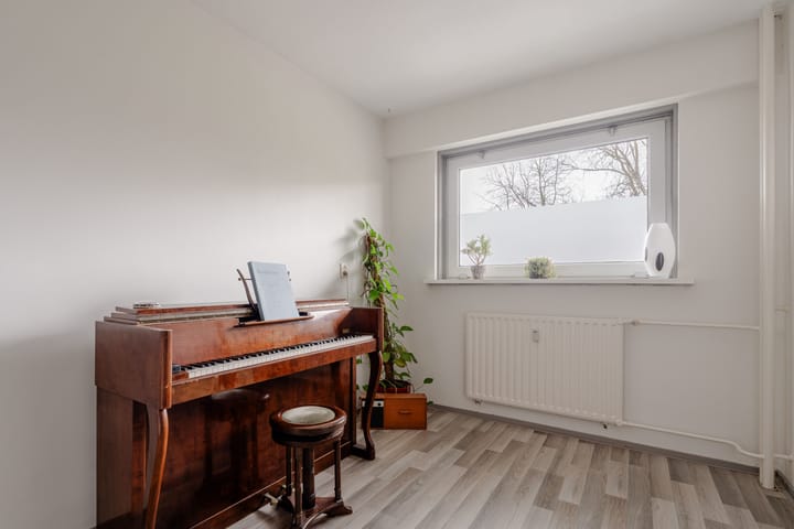 Photo 11 of Van Heuven Goedhartlaan 422