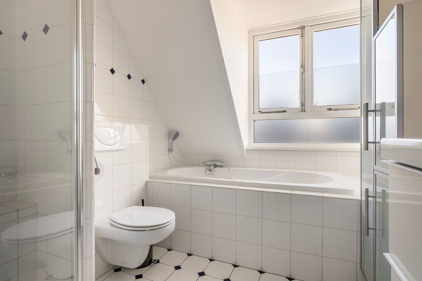 Photo 20 of Fitislaan 49