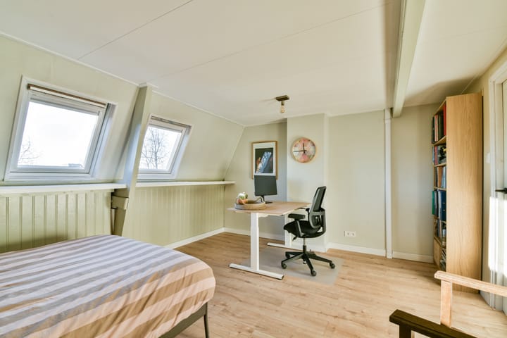 Foto 36 van Graaf Florisweg 16